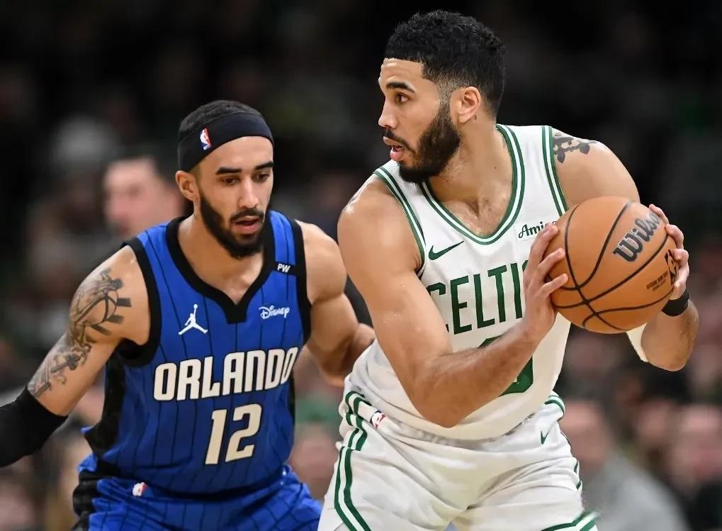 魔术绝杀时刻，波尔津吉斯点燃赛场，逆转取胜迎来胜利！