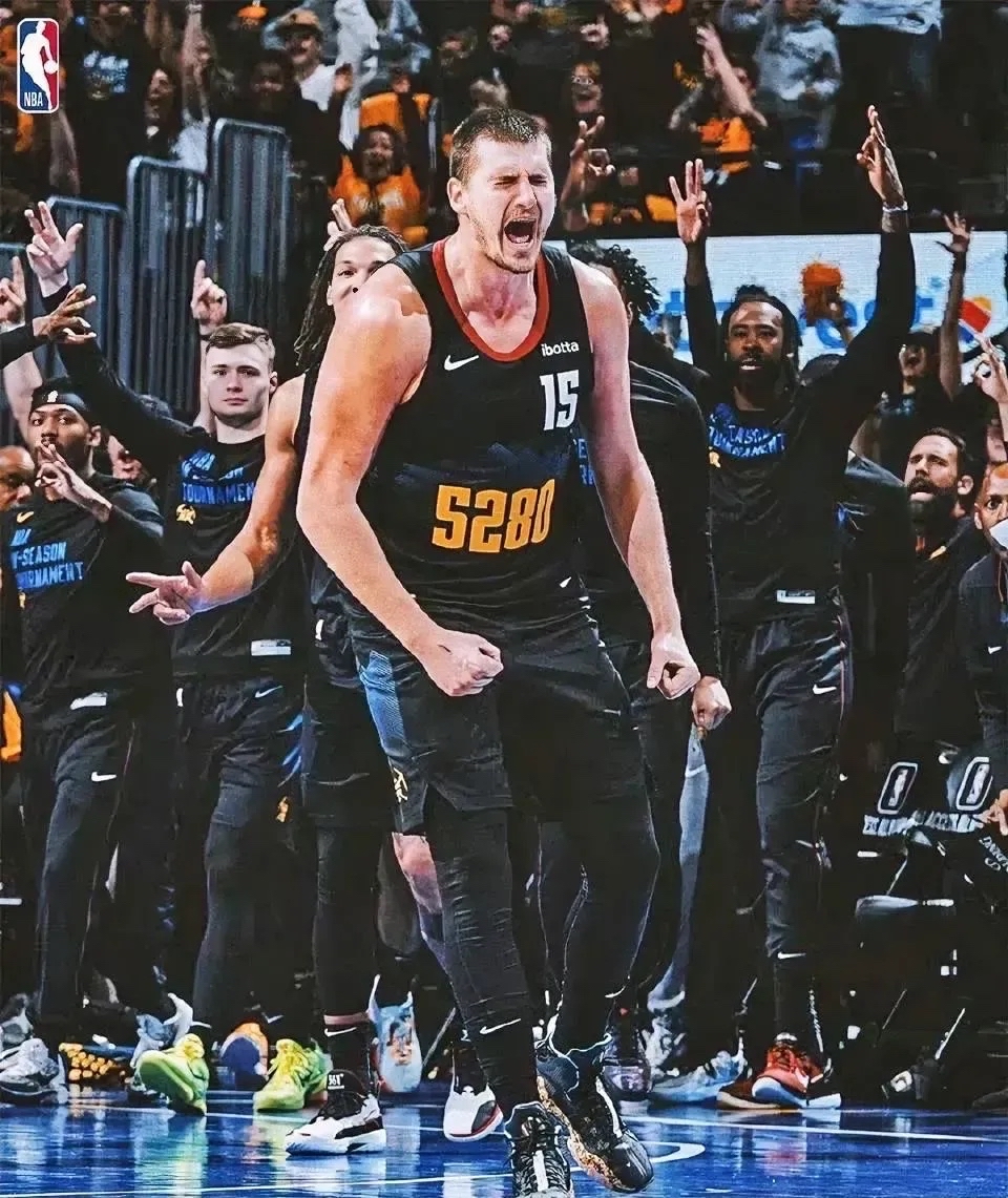 库里复出首战，约基奇状态火爆，猛龙成为焦点！